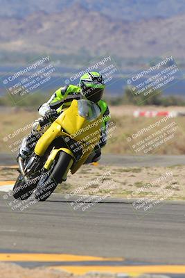media/Sep-25-2023-Moto Forza (Mon) [[81ffa65e0a]]/B-C Group/Session 3 (Turns 16 and 17 Exit)/